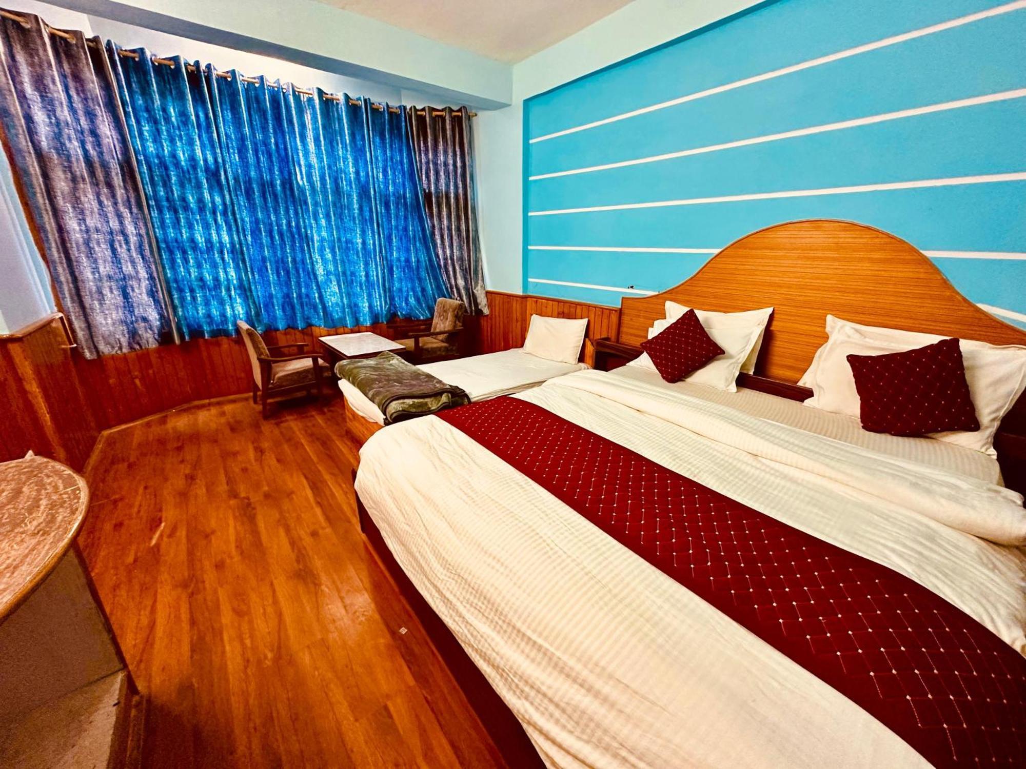 Hotel D Kanchan Manali Екстериор снимка